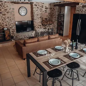 Сasa de vacaciones Maison Quartier Medieval Au Pied Du Chateau Fougères